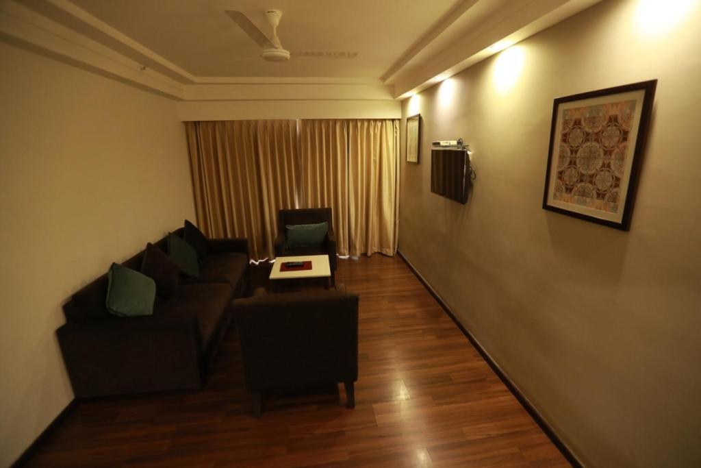 Hotel-S-Park Khammam Extérieur photo